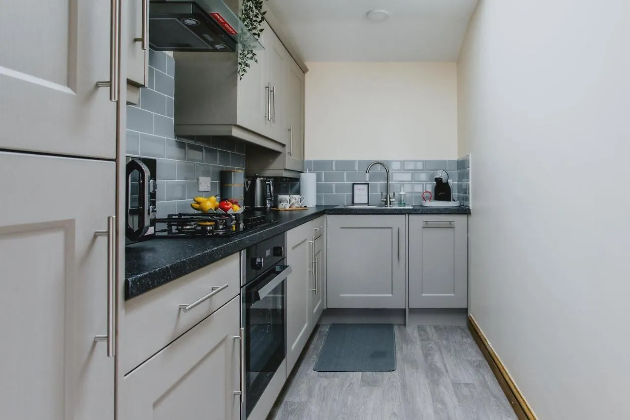Cosy 2Nd Floor Apartment - King Size Bed & Free Parking Nottingham