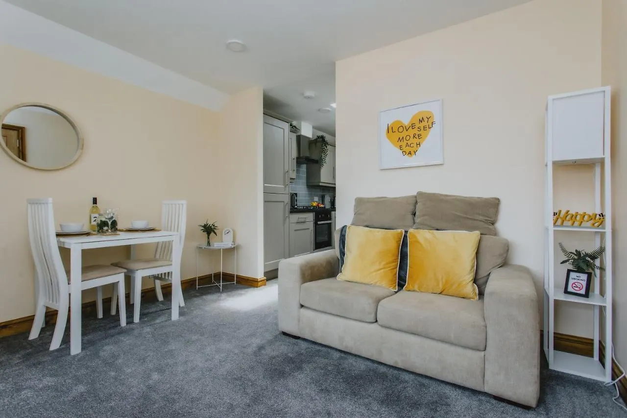 Cosy 2Nd Floor Apartment - King Size Bed & Free Parking Nottingham